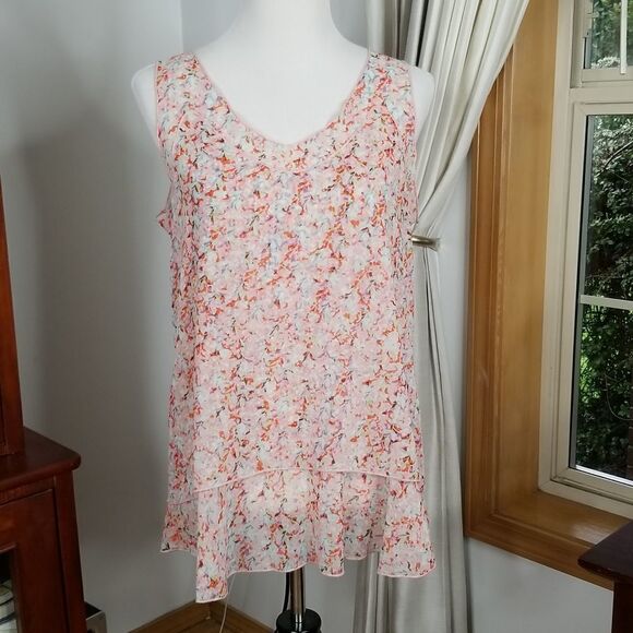 CAbi Tank   - Picture 1 of 8